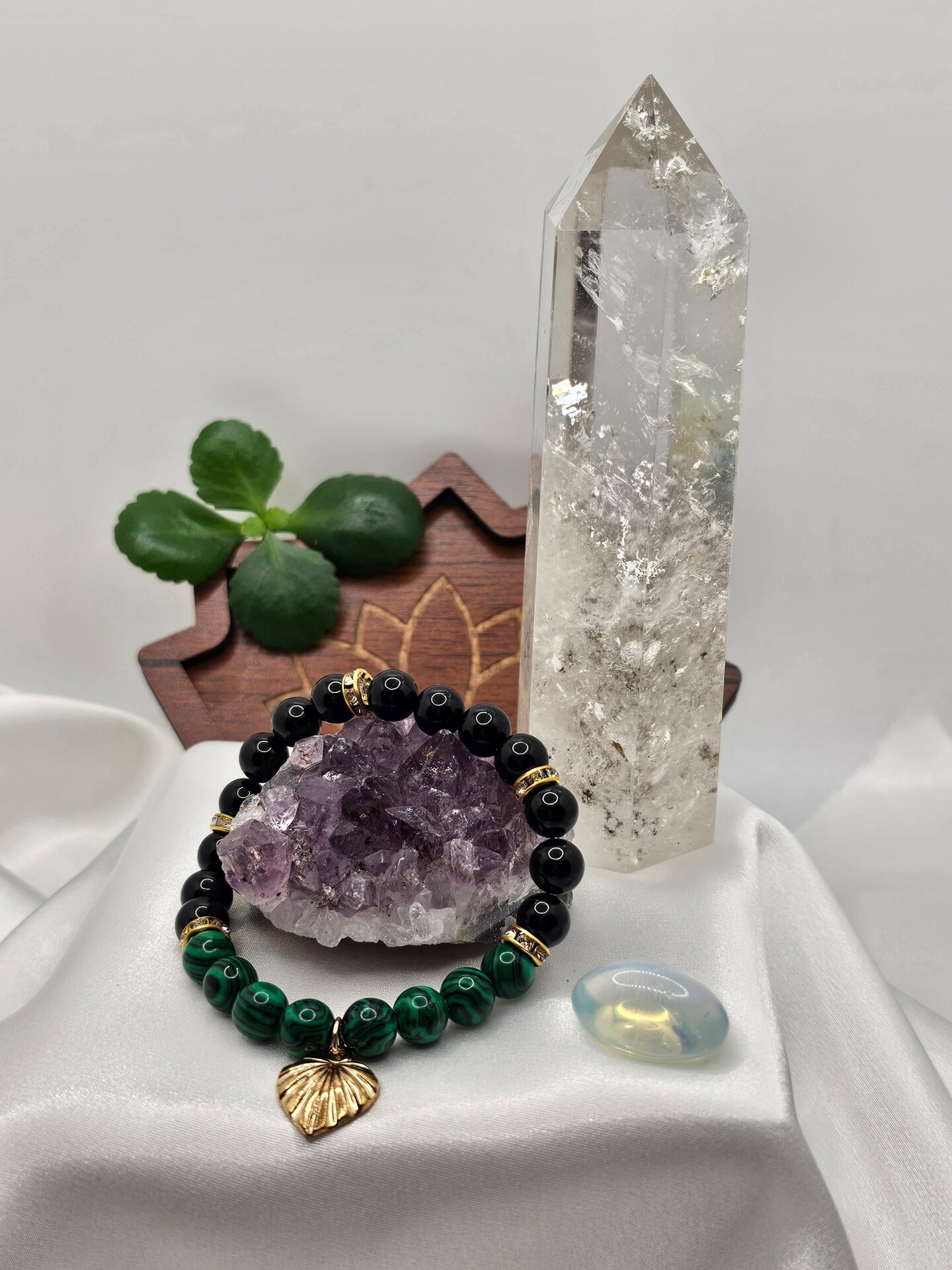 Shop Feng Shui Black Obsidian Bracelet • The Green Crystal